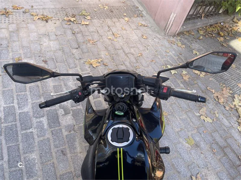 Kawasaki Z 650 – Vista 2
