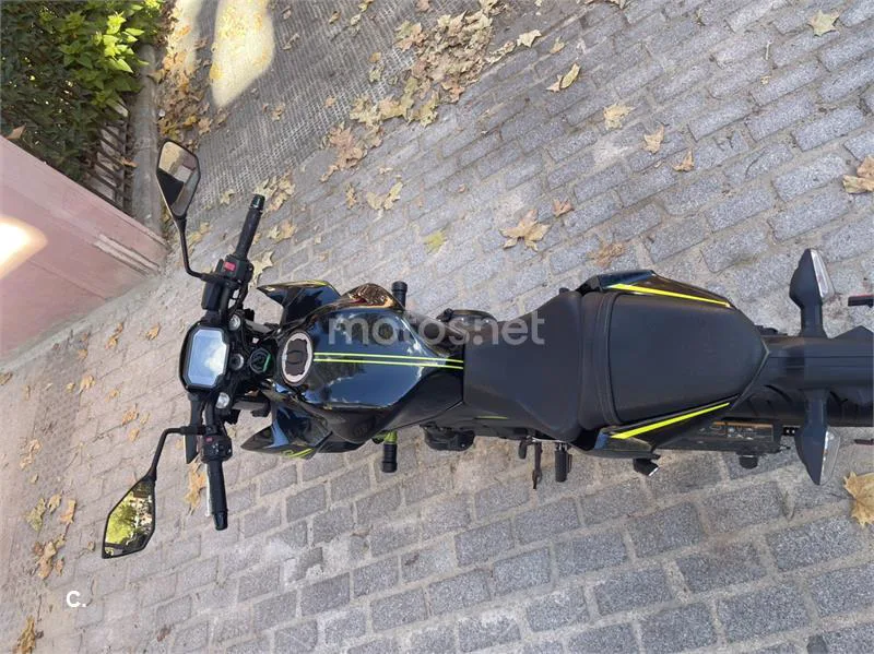 Kawasaki Z 650 – Vista 3