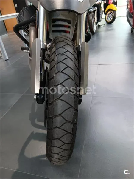 Moto Guzzi V85 TT – Vista 15