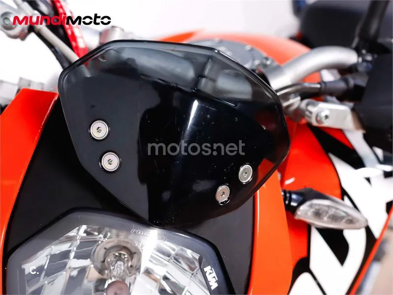 KTM 125 – Vista 19