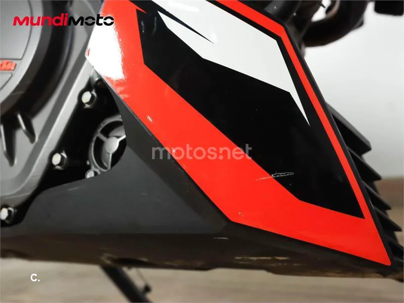 KTM 125 – Vista 24