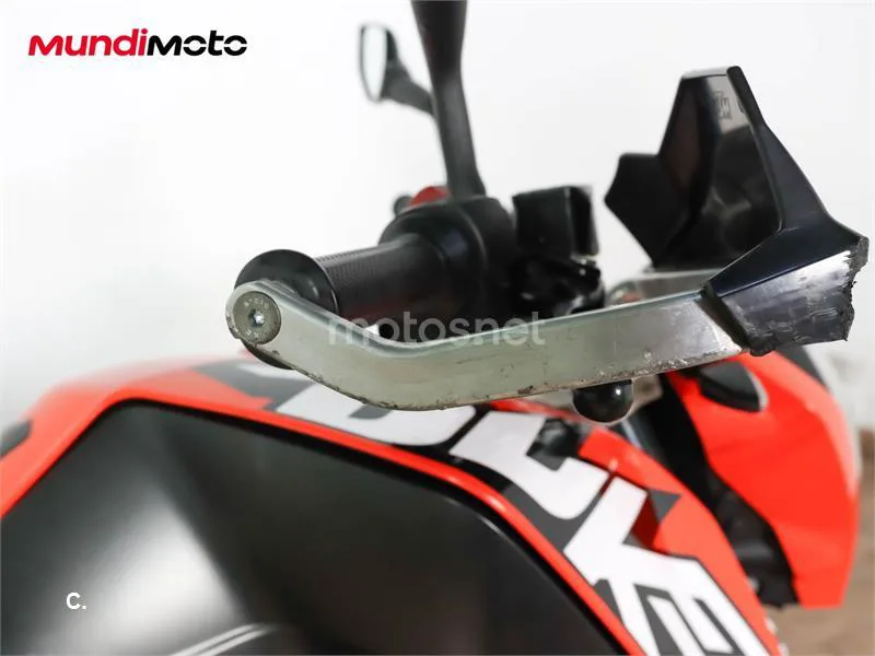 KTM 125 – Vista 31