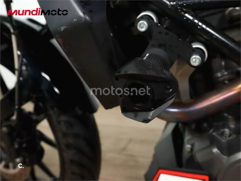 KTM 125 – Vista 49