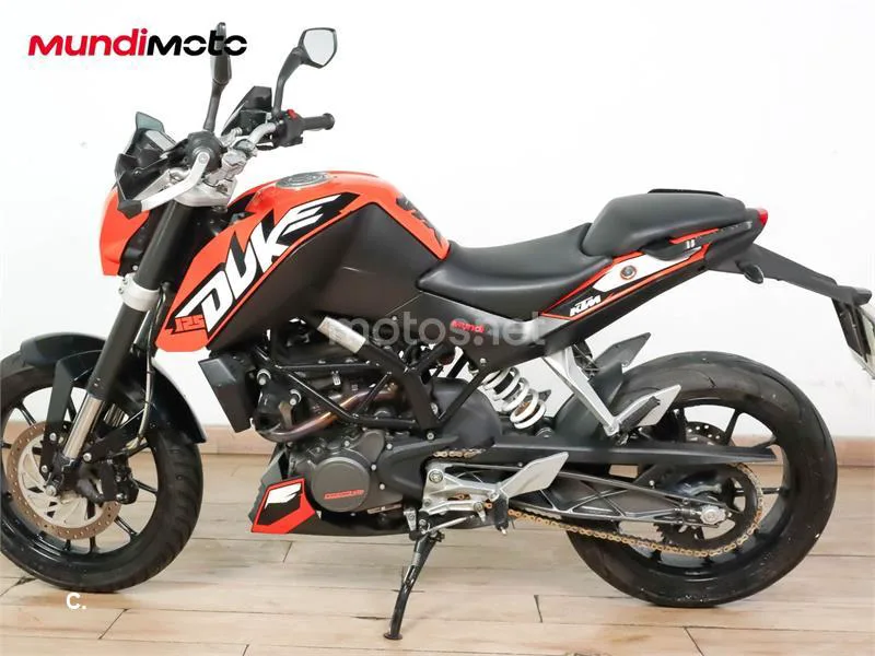 KTM 125 – Vista 6