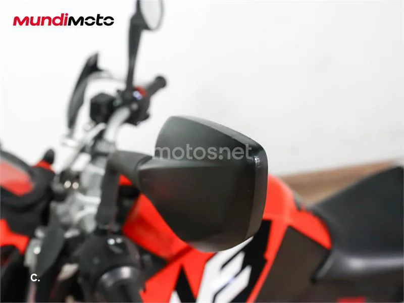 KTM 125 – Vista 53