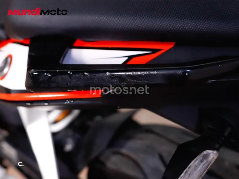 KTM 125 – Vista 57