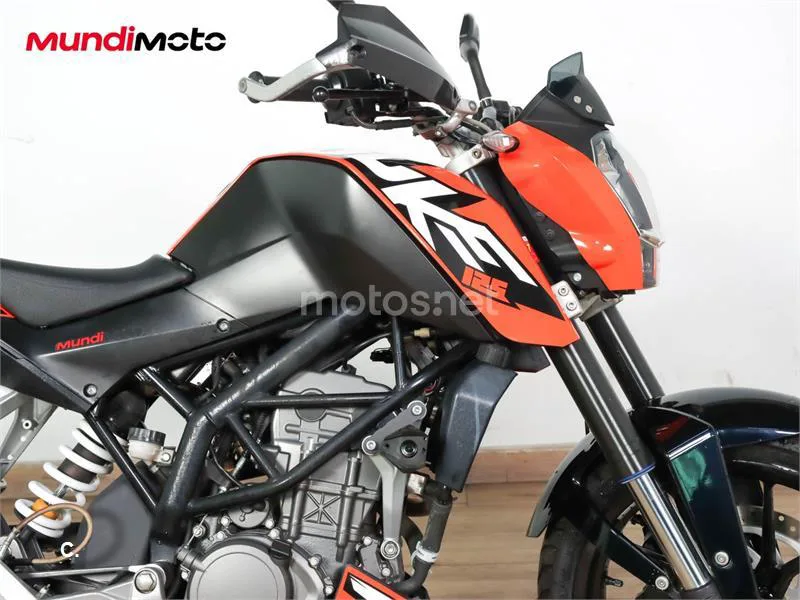 KTM 125 – Vista 61