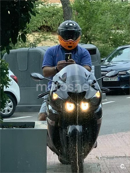 Kawasaki ZZR 1400 – Vista 6