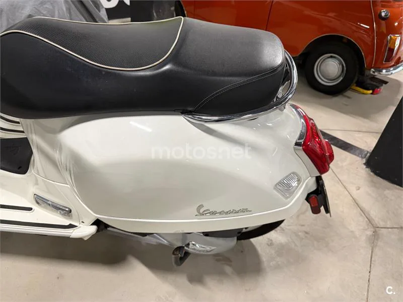 Vespa GTS 125 ie Super – Vista 3