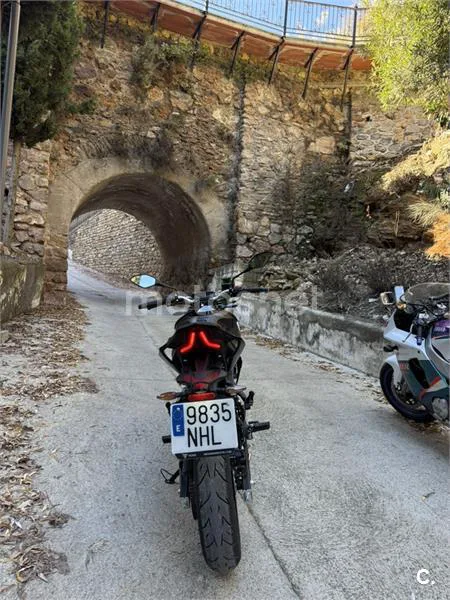 Voge 125 R – Vista 3