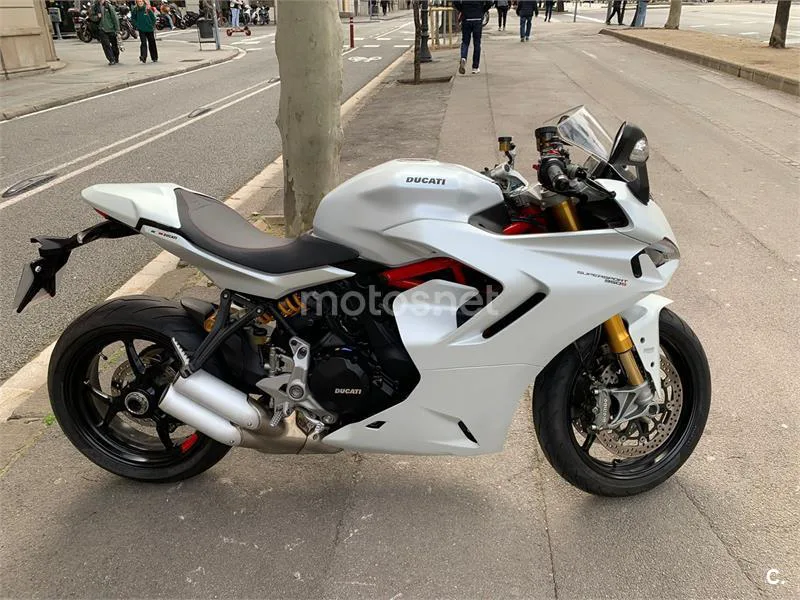 Ducati SuperSport – Vista 4