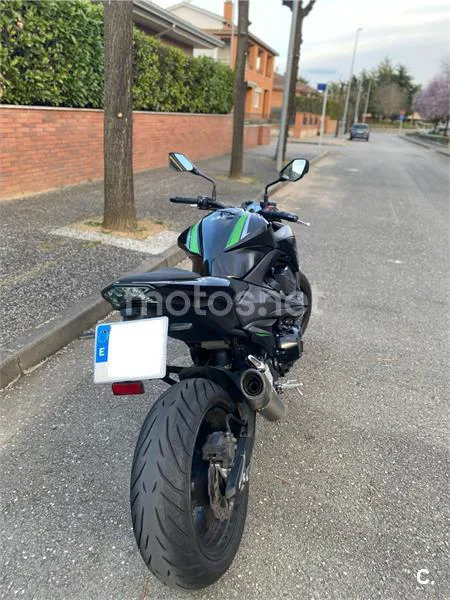 Kawasaki Z 800e – Vista 3