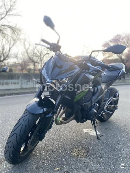 Kawasaki Z 800e – Vista 5