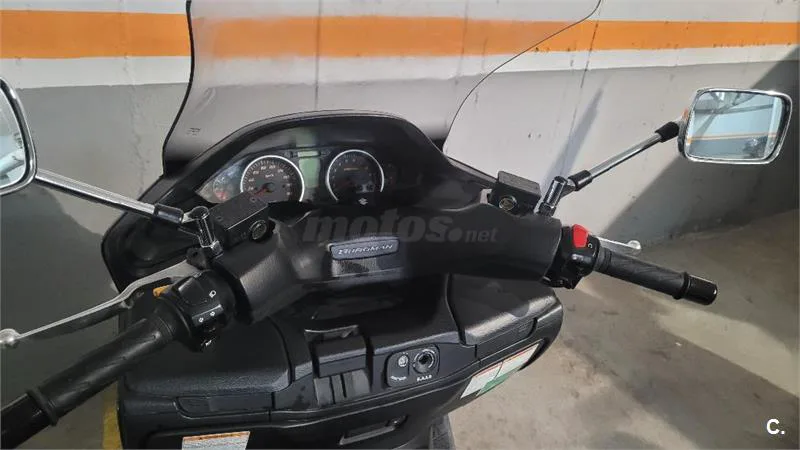 Suzuki Burgman 400 – Vista 5