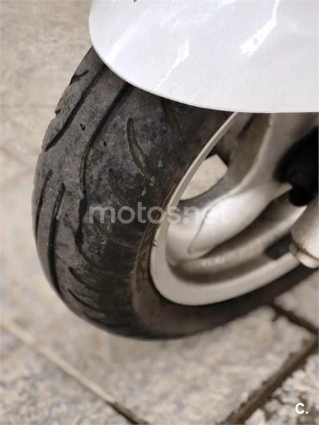 Kymco Grand Dink 125 – Vista 10