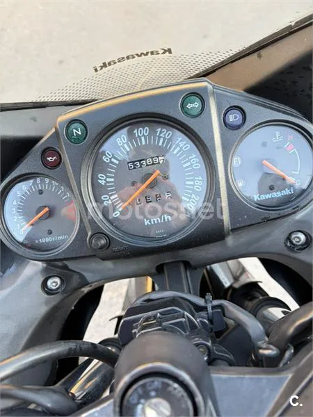 Kawasaki Ninja 250 R – Vista 7