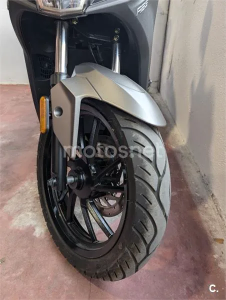 Kymco Agility S 125 – Vista 8