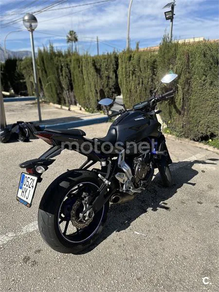 Yamaha MT-07 – Vista 11