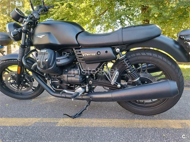 Moto Guzzi V7 III – Vista 3