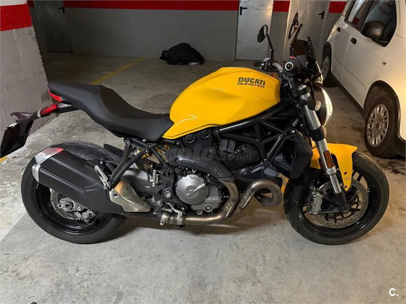 Ducati Monster 821 – Vista 3