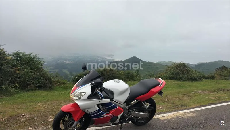 Honda CBR 600F – Vista 4