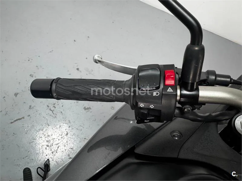 Suzuki V-Strom 650 – Vista 11
