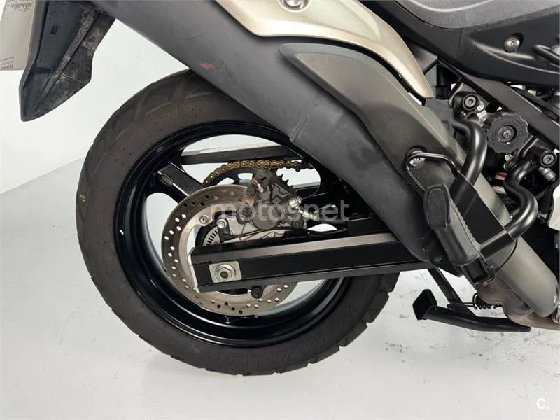 Suzuki V-Strom 650 – Vista 8
