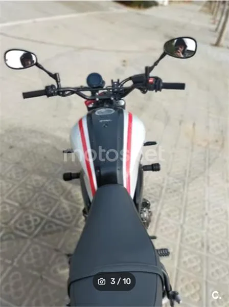 Yamaha XSR700 – Vista 3