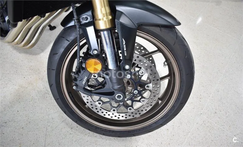 Honda CB 650 R – Vista 4