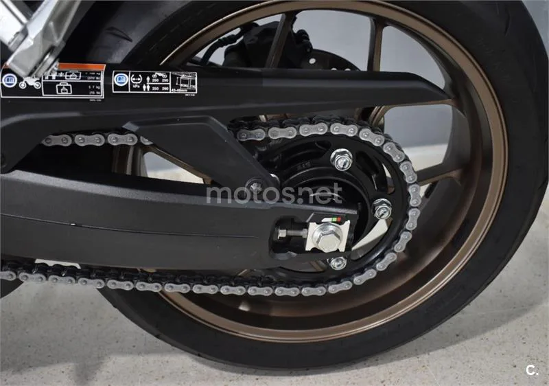 Honda CB 650 R – Vista 5
