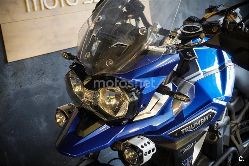 Triumph Tiger Explorer 1200 – Vista 14