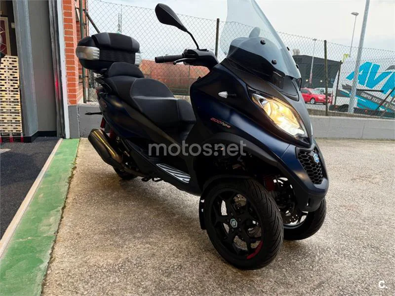 Piaggio MP3 – Vista 4
