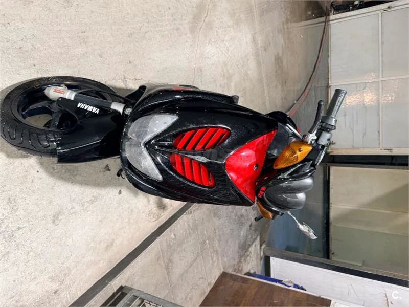 Yamaha Aerox 50 R – Vista 4