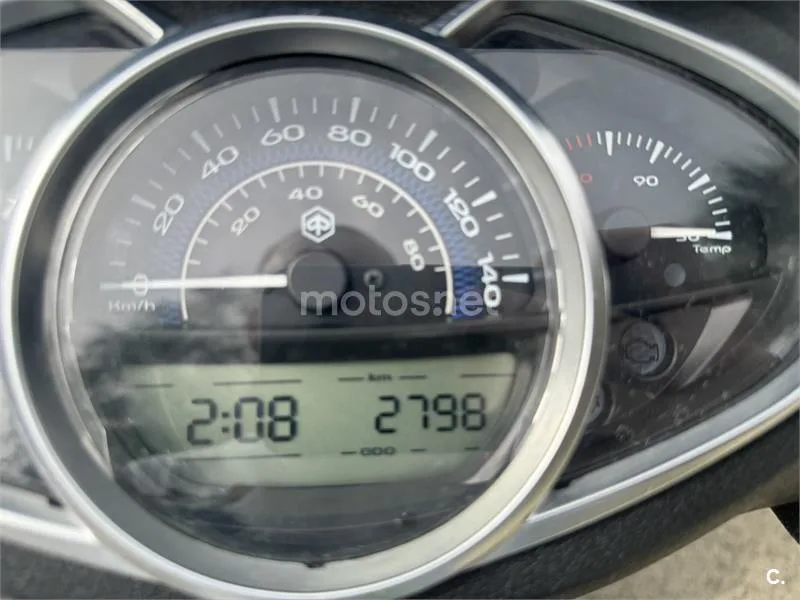Piaggio Medley – Vista 3