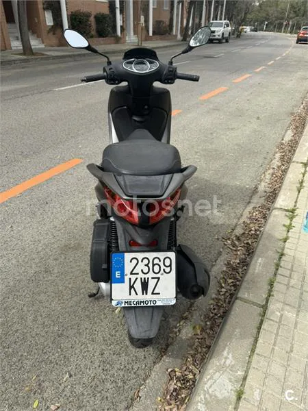Piaggio Medley – Vista 8