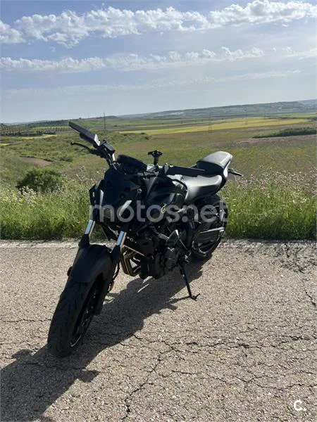 Yamaha MT-07 – Vista 4