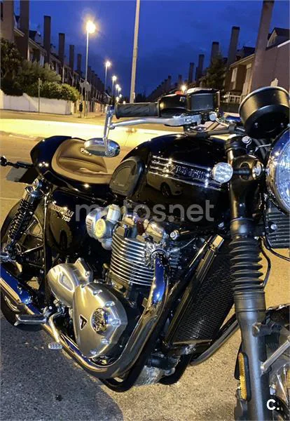 Triumph Bonneville T120 – Vista 8