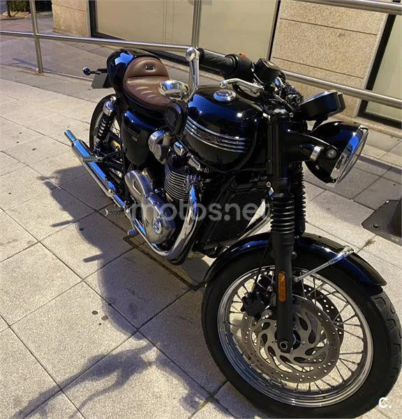 Triumph Bonneville T120 – Vista 9