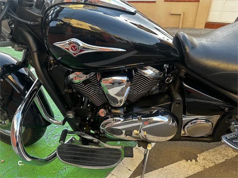 Kawasaki VN 900 CLASSIC – Vista 8