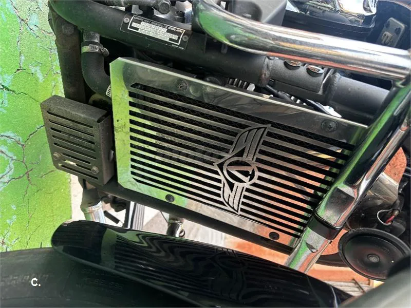 Kawasaki VN 900 CLASSIC – Vista 10