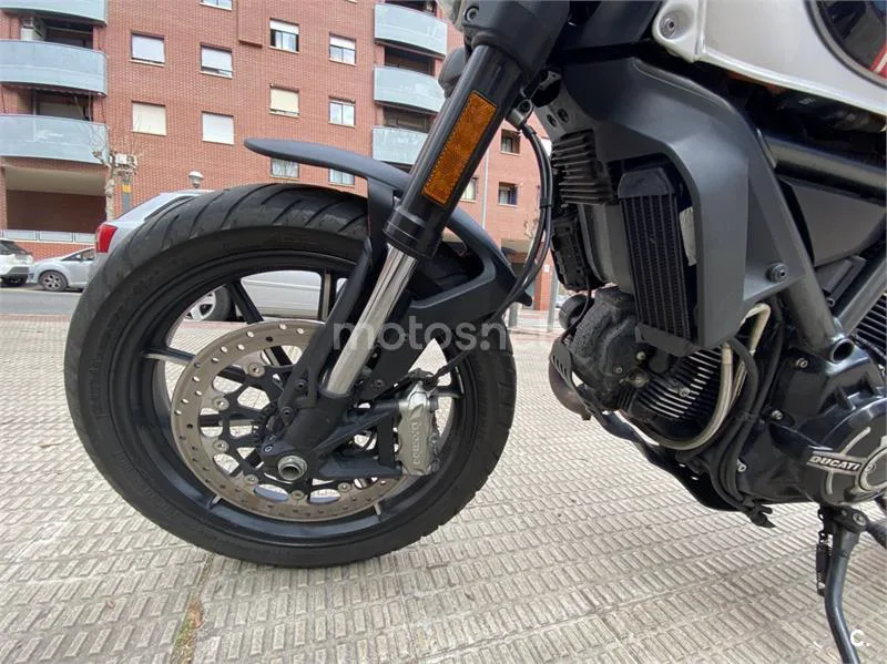 Ducati Scrambler – Vista 9