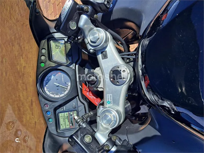Honda CBR 1100 XX – Vista 3