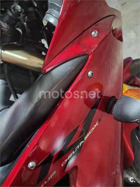 Yamaha R1 – Vista 17