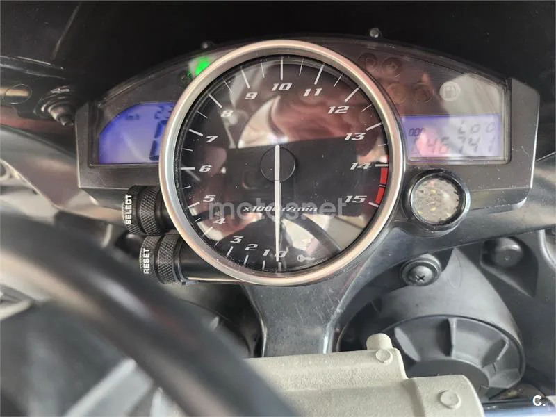 Yamaha R1 – Vista 7