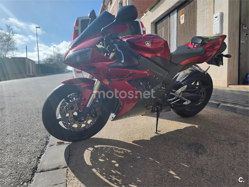 Yamaha R1 – Vista 8