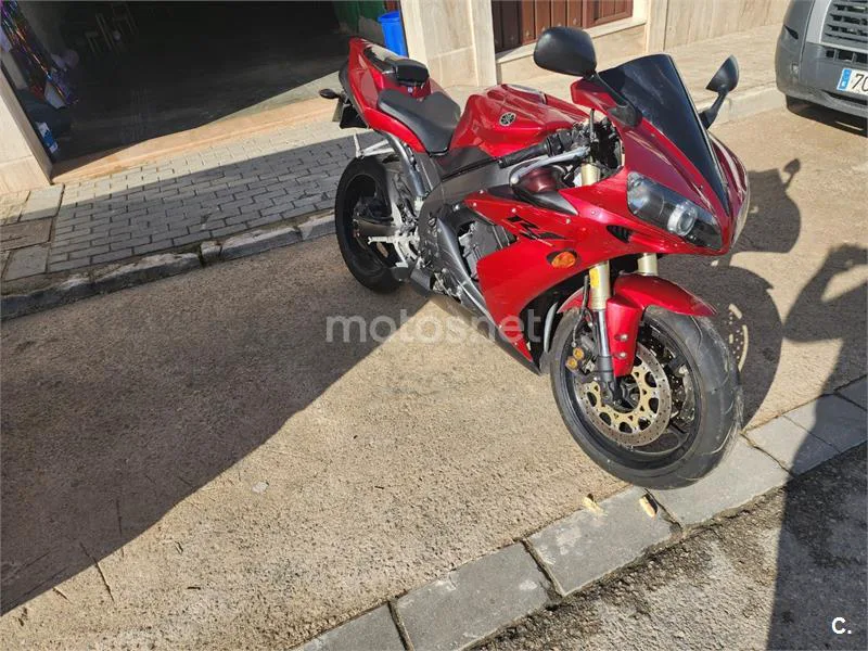 Yamaha R1 – Vista 10