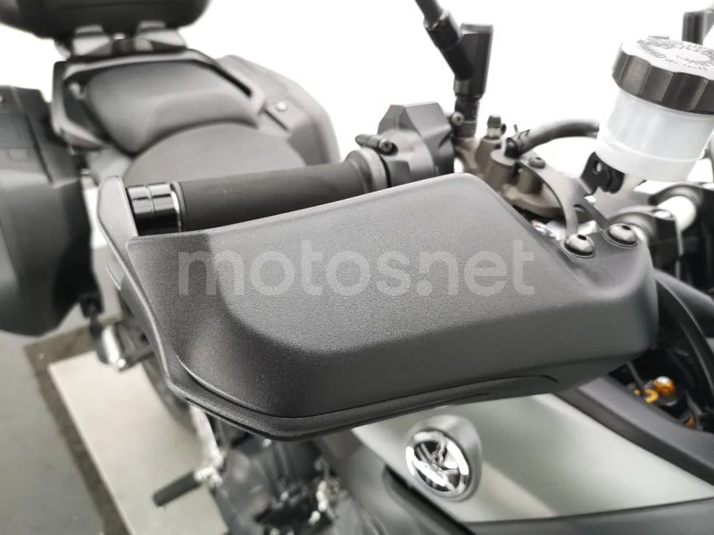 Yamaha Tracer 9 – Vista 12