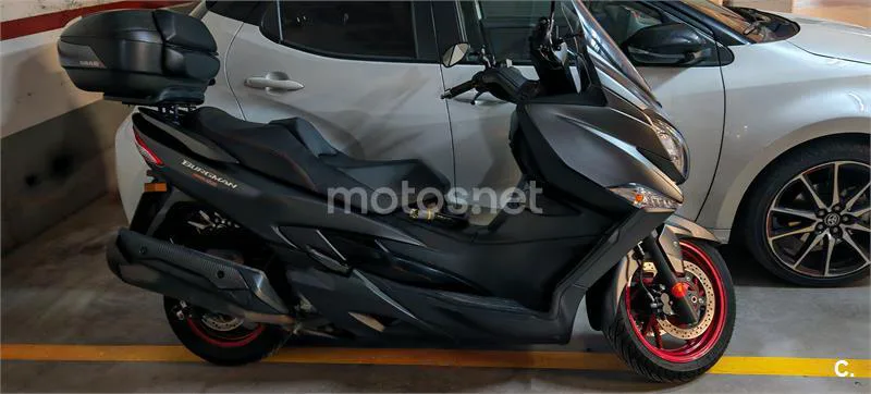 Suzuki Burgman 400 – Vista 2