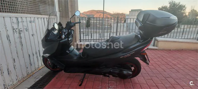 Suzuki Burgman 400 – Vista 5