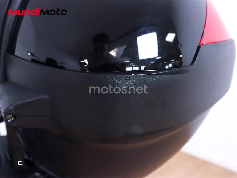 Honda VFR 800 F – Vista 16